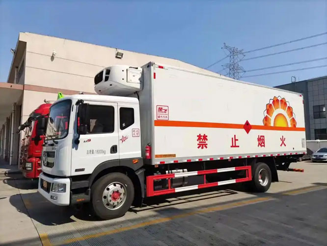 石拐危险品托运
